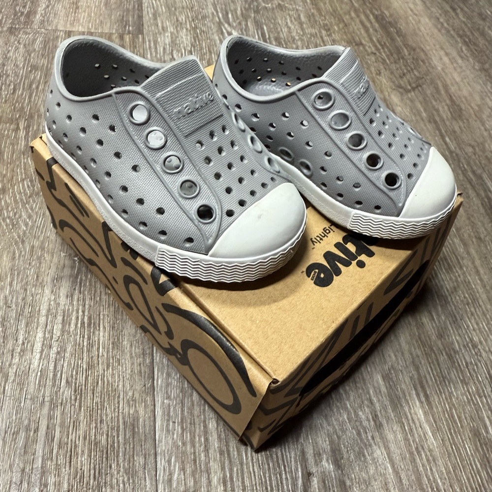 Native Kids Gray Perforated Water Shoes